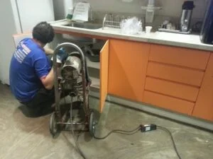 Desentupimento de pia